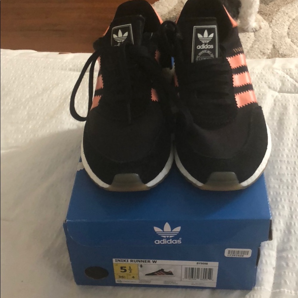 Adidas Iniki Runner W 5.5